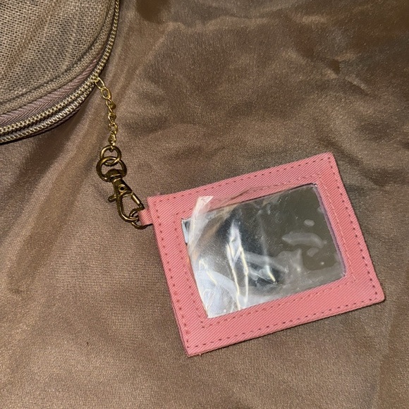 Victoria Secret taupe canvas w/goldtone hardware zip around wristlet NWOT - Picture 8 of 14